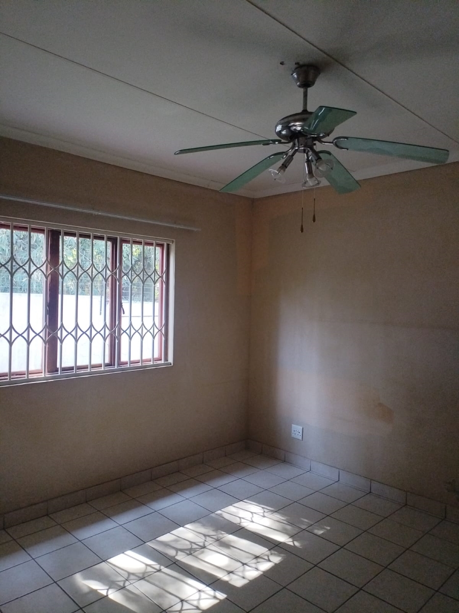 To Let 3 Bedroom Property for Rent in Waterval East North West
